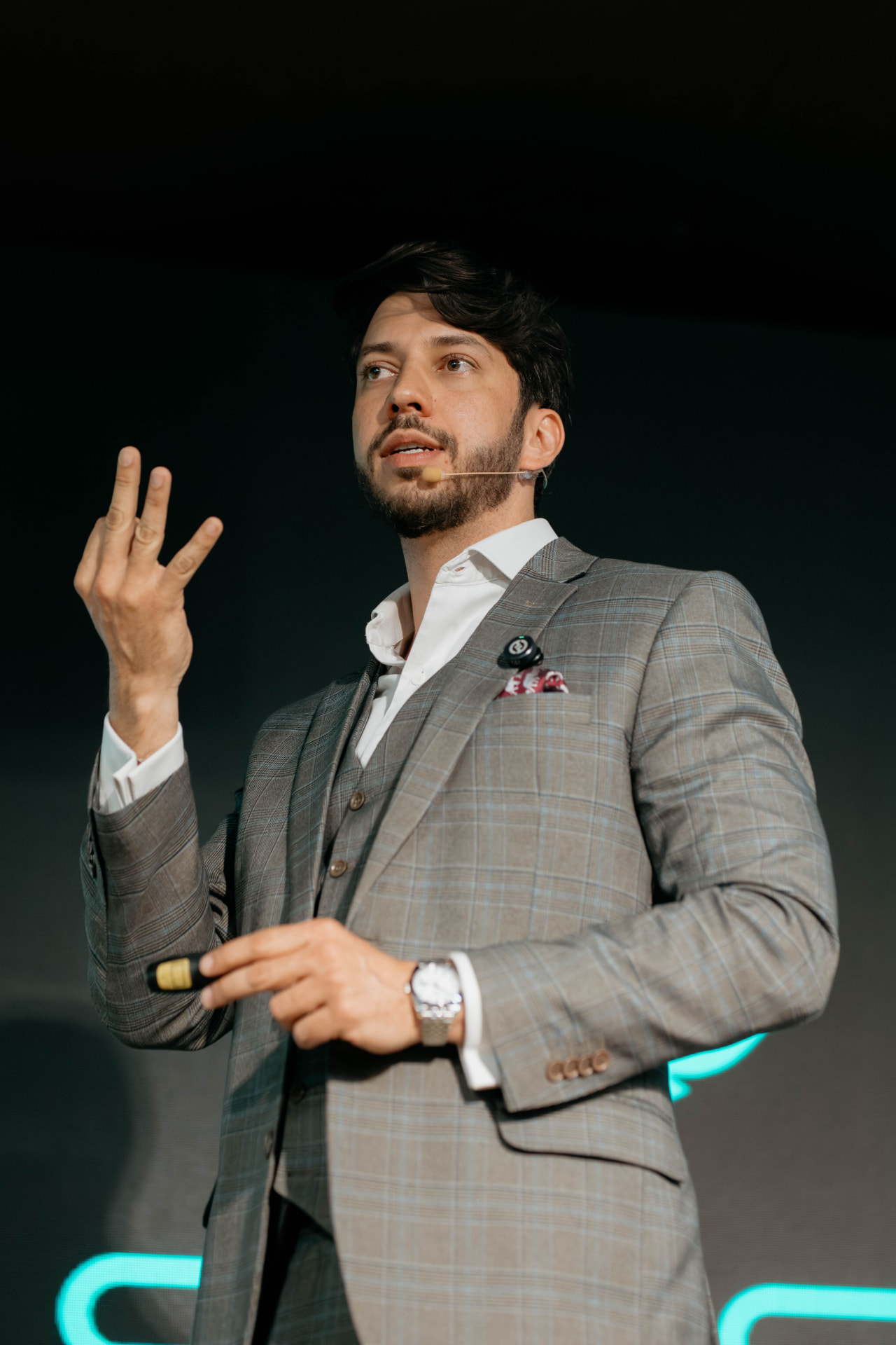 Dr. Felipe Granito